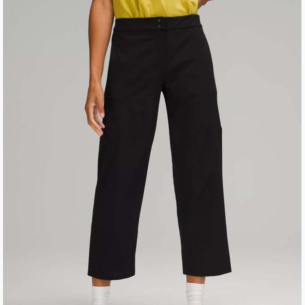 Lululemon Ventlight Mid Rise Crop 26" - Sz 0 - NWT